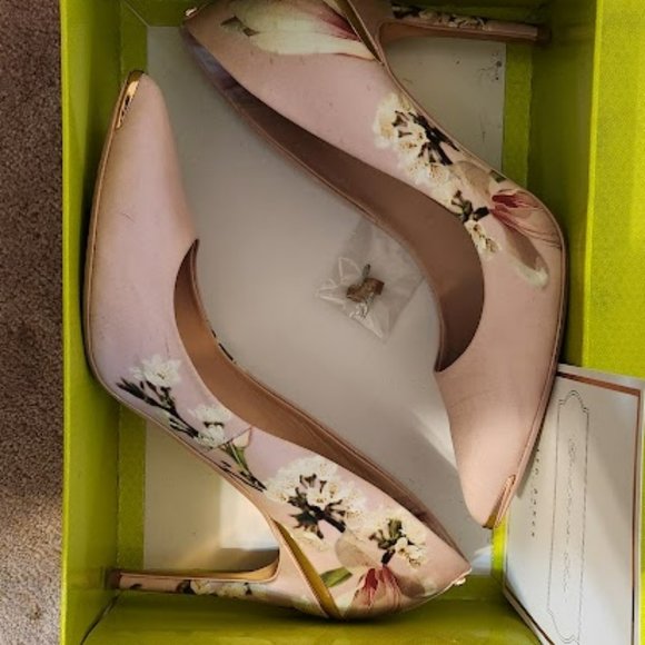 Ted Baker Pink Floral Heels Kawaa - Picture 5 of 8